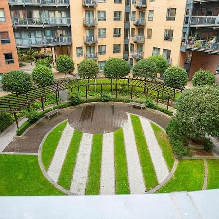 Heart Of Sheffield City With Balcony Views And Modern Decor Exterior photo